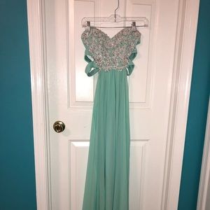 Gorgeous long bright blue prom dress